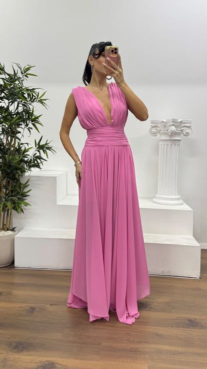 Pembe Derin V Yaka Özel Tasarım Şifon Abiye Elbise